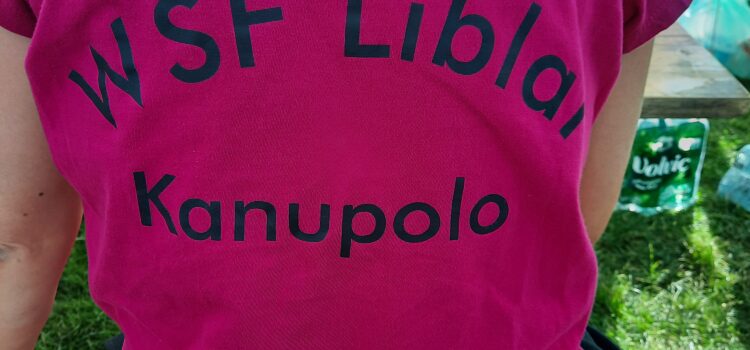 Liblarer Kanupolospieler auf dem Treppchen Liblarer Kanupolospieler auf dem Treppchen